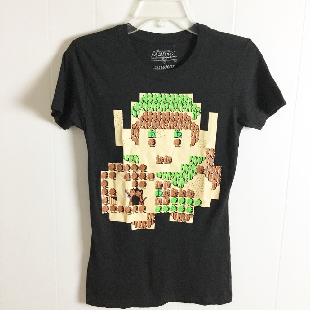 Nintendo The Legend of Zelda shirt size Small S RARE Link Loot Crate 8 bit Map